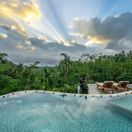 Yoga Maya Villa Паянган Экстерьер фото